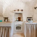 Trullo Aurea Villa *